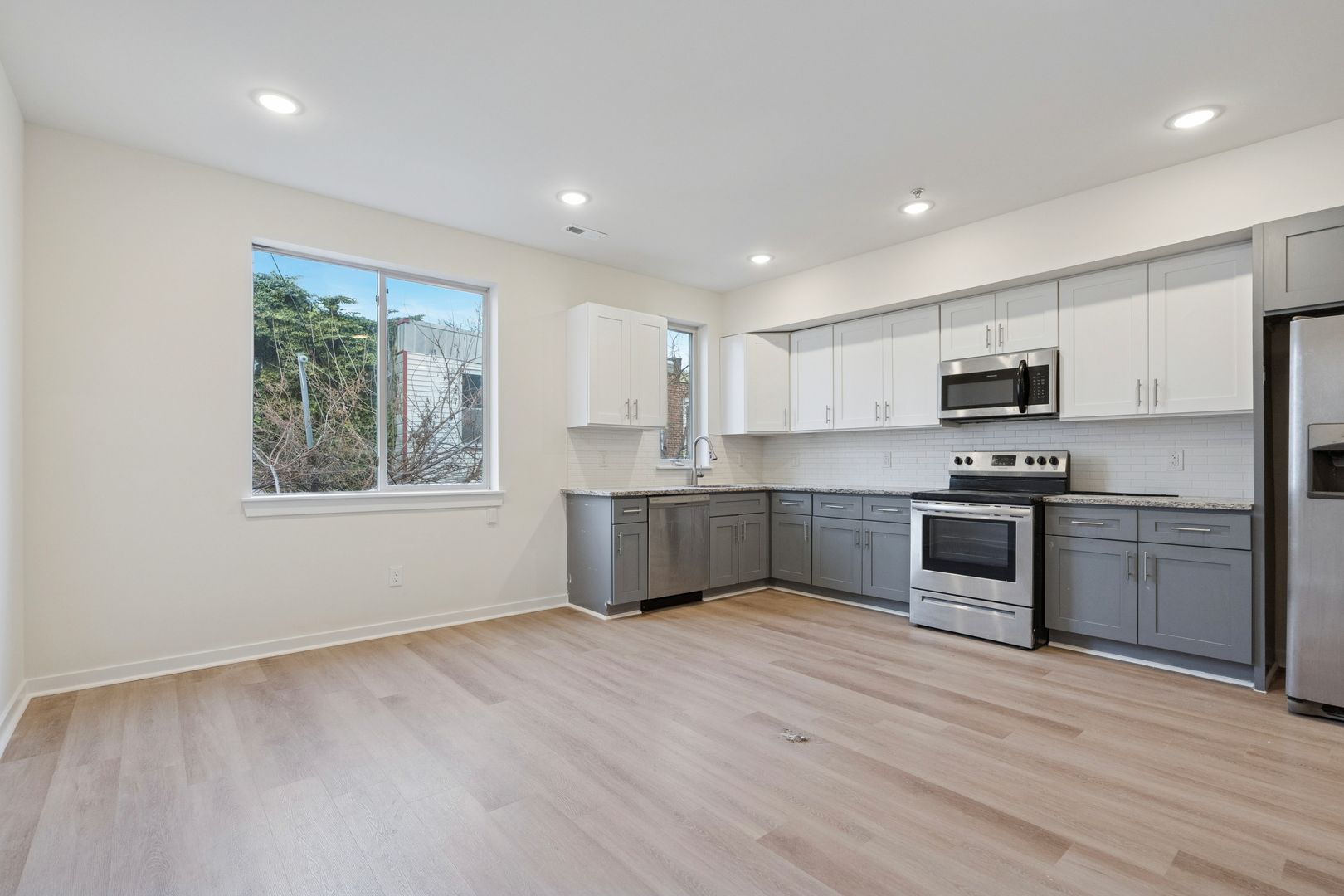 PHILADELPHIA Apartment: 5723 LANSDOWNE AVE