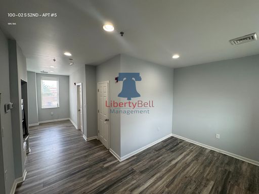 100-02 S 52nd - APT #5 – photo 1