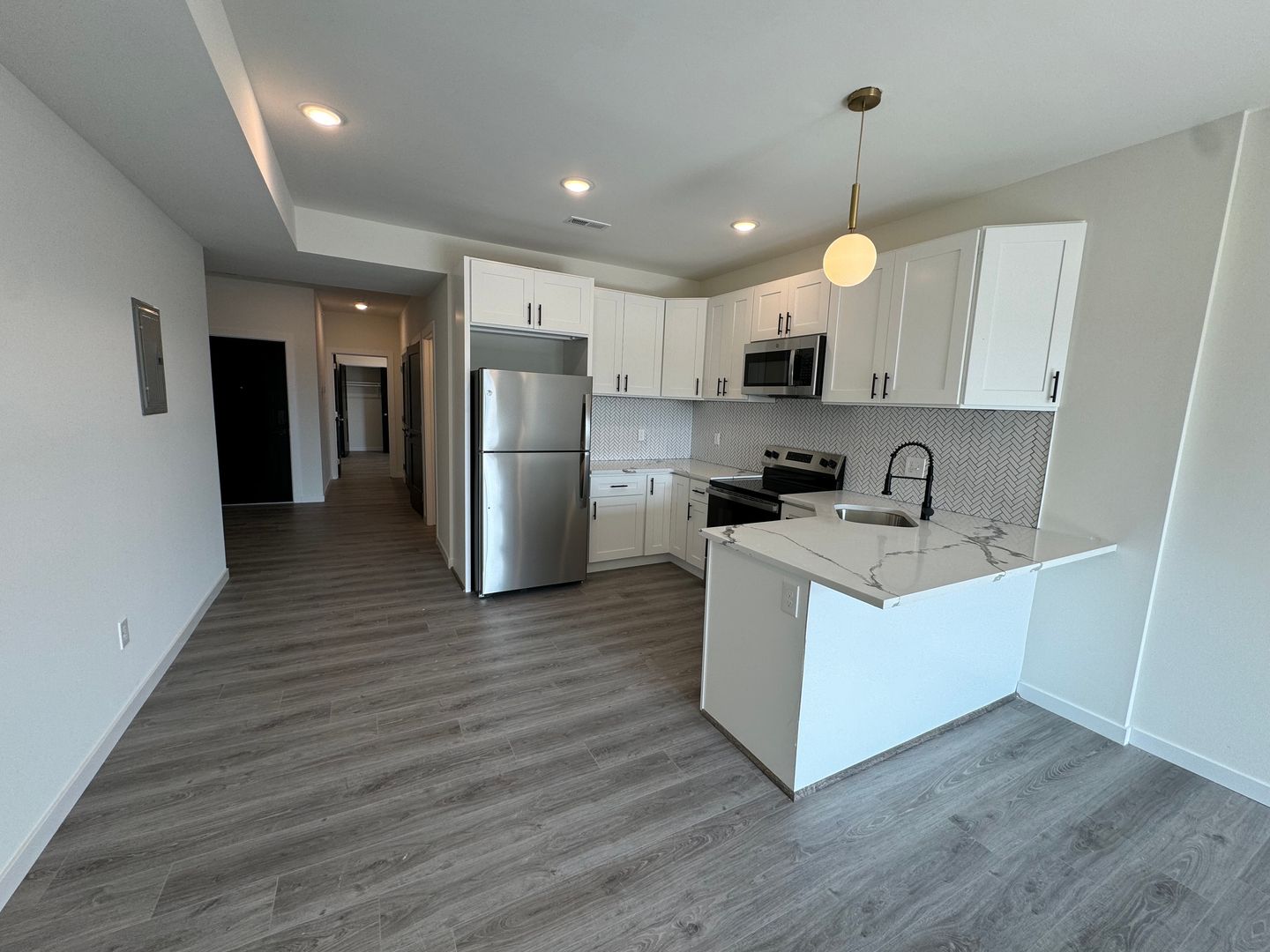 PHILADELPHIA Apartment: 893 BELMONT AVE