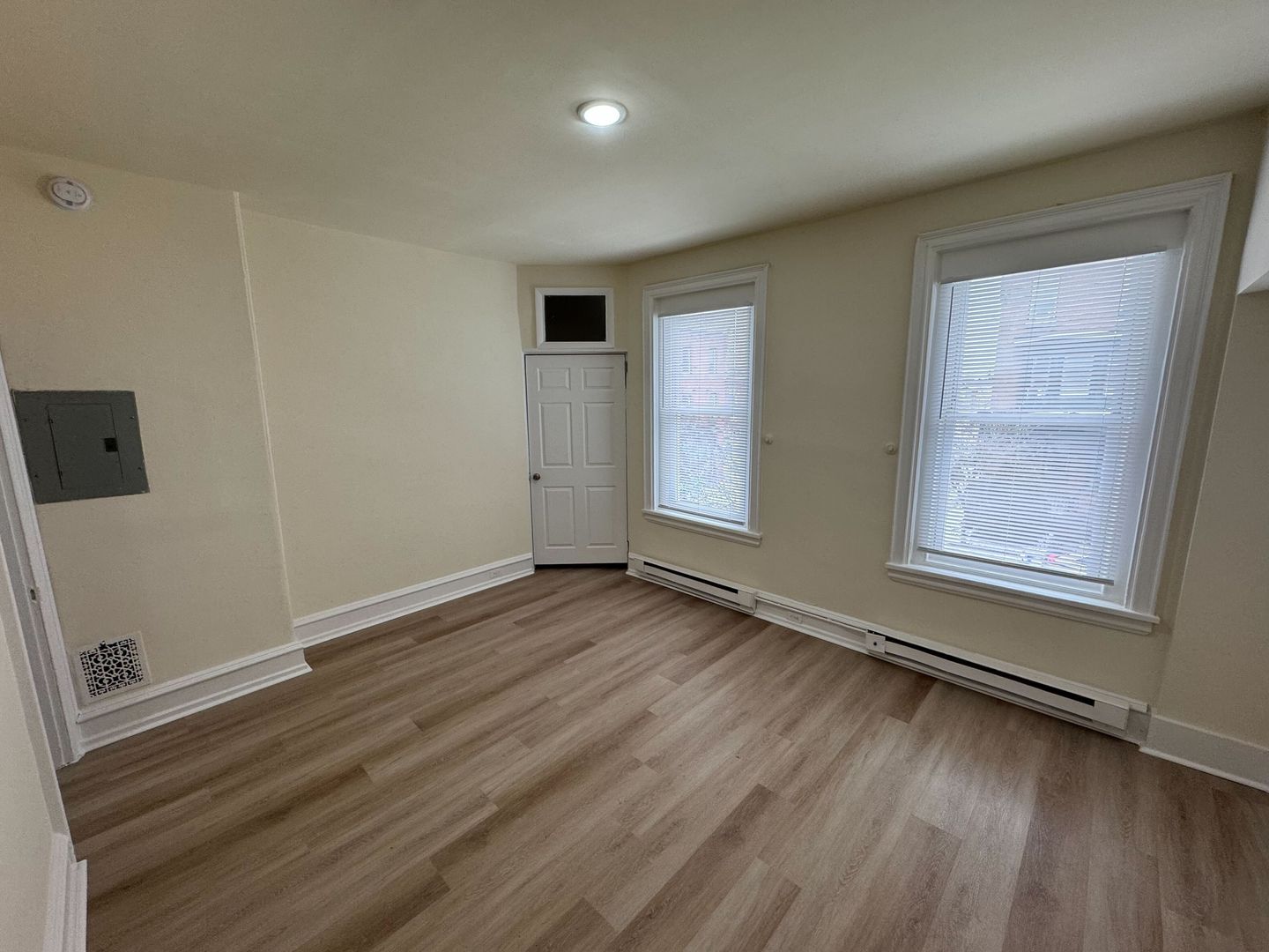 PHILADELPHIA Apartment: 3552 N 18TH ST