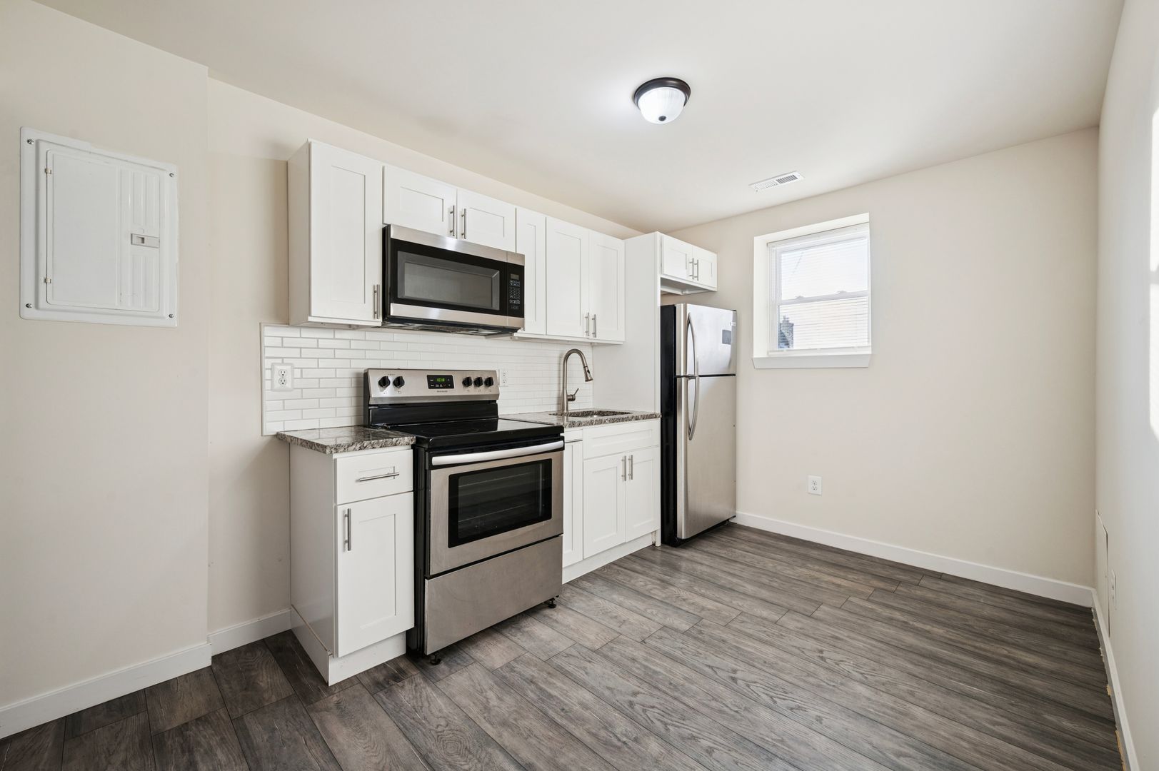 PHILADELPHIA Apartment: 876 WYNNEWOOD RD