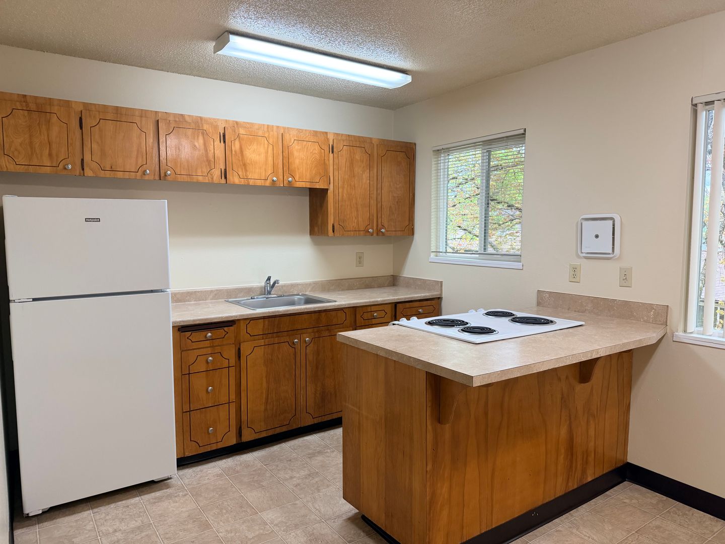 Milwaukie Apartment: 7830 SE Clackamas Street