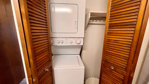 Two Bedroom-2nd Floor with balcony – photo 1