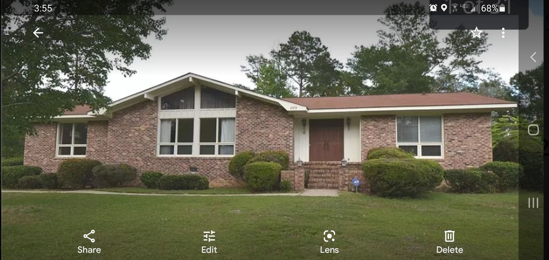 Auburn House: 805 S Dean Road