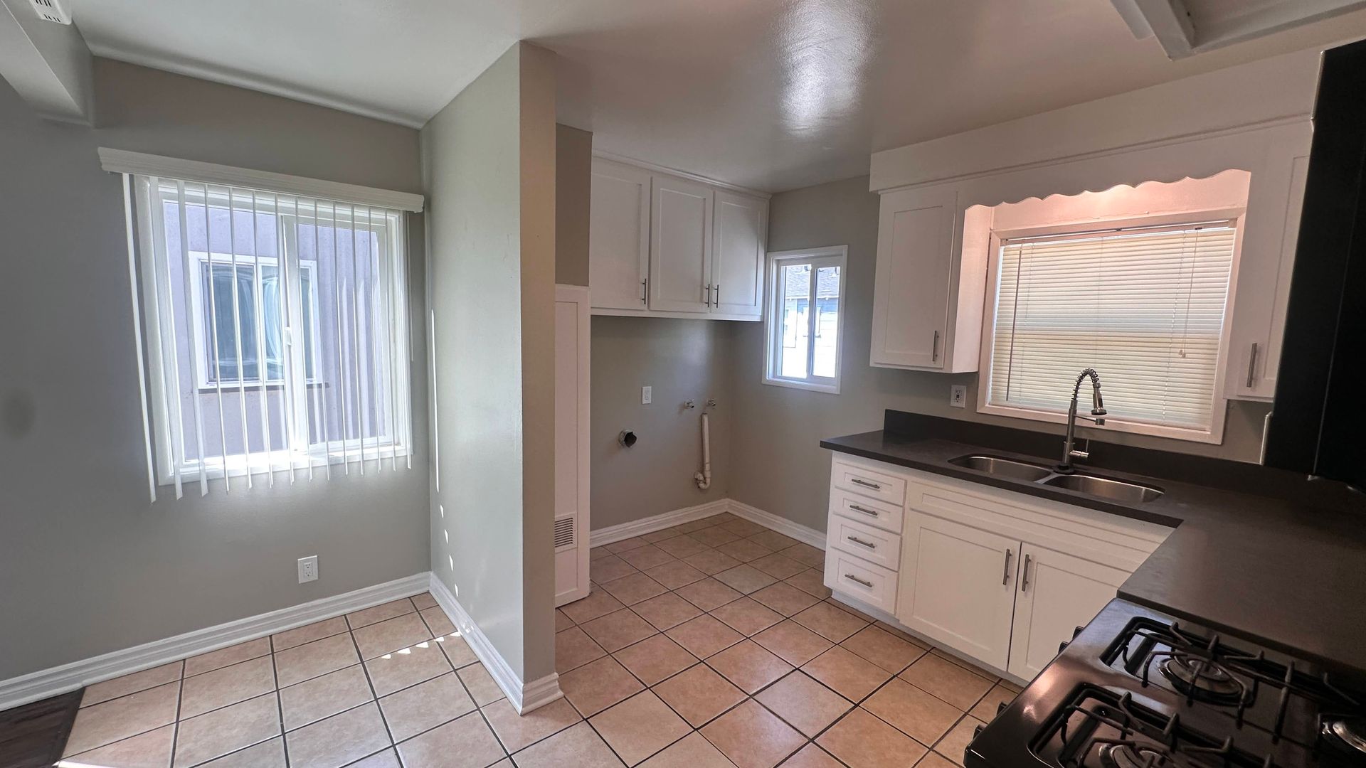 Fullerton Apartment: 123-135 S. Lincoln Ave.