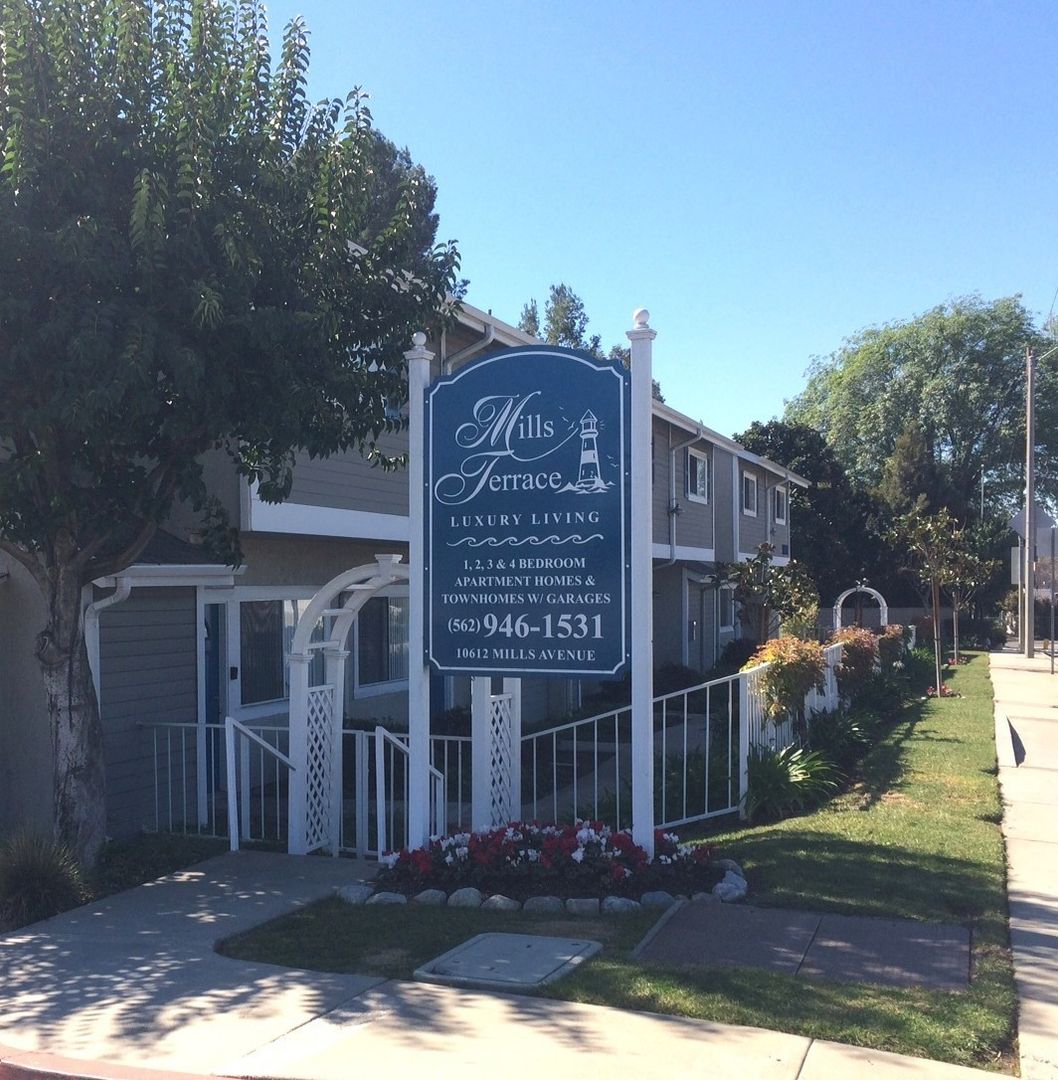 Whittier Apartment: 10612 Mills Ave.
