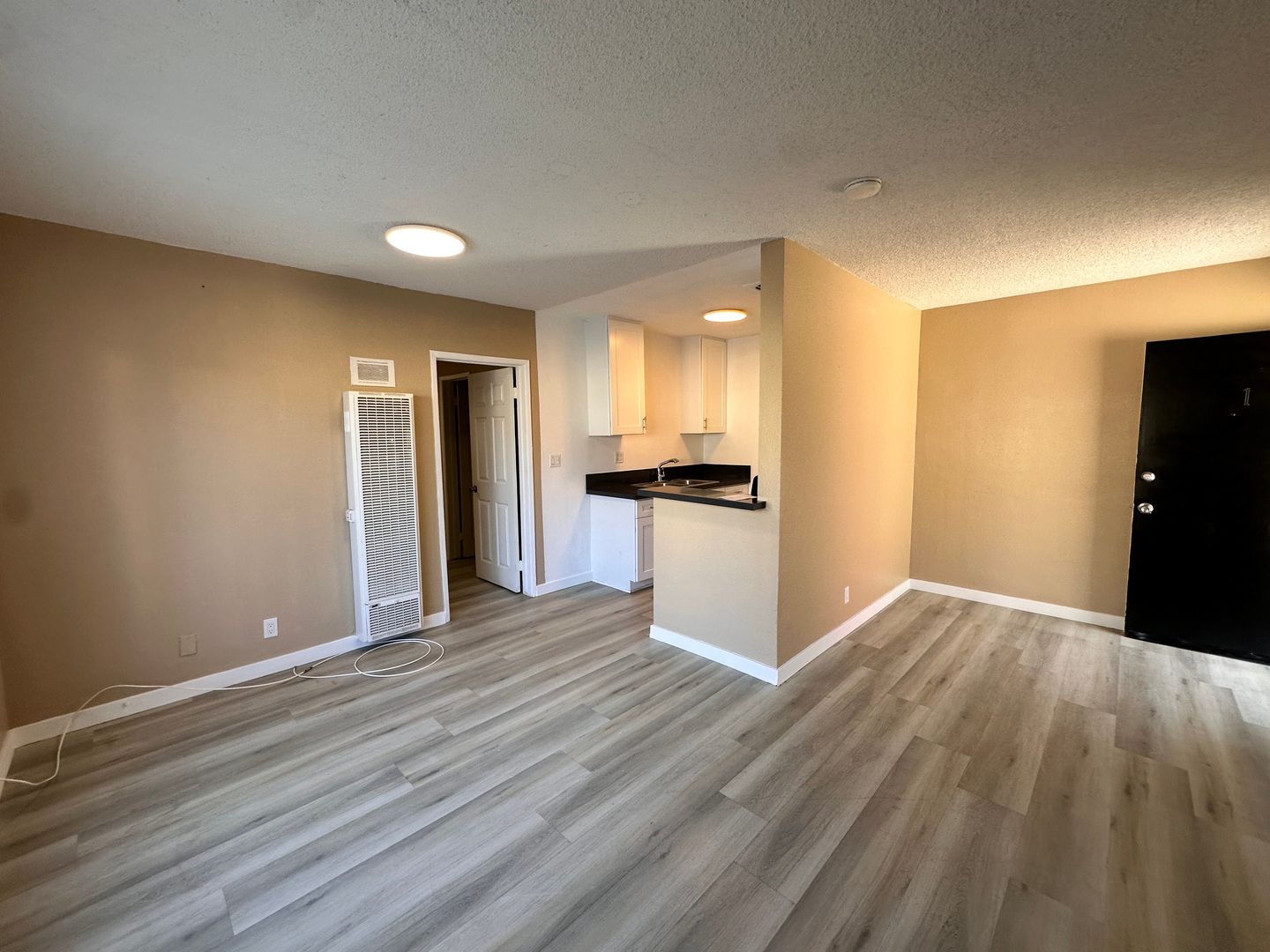 Santa Ana Apartment: 319 S. Birch St.