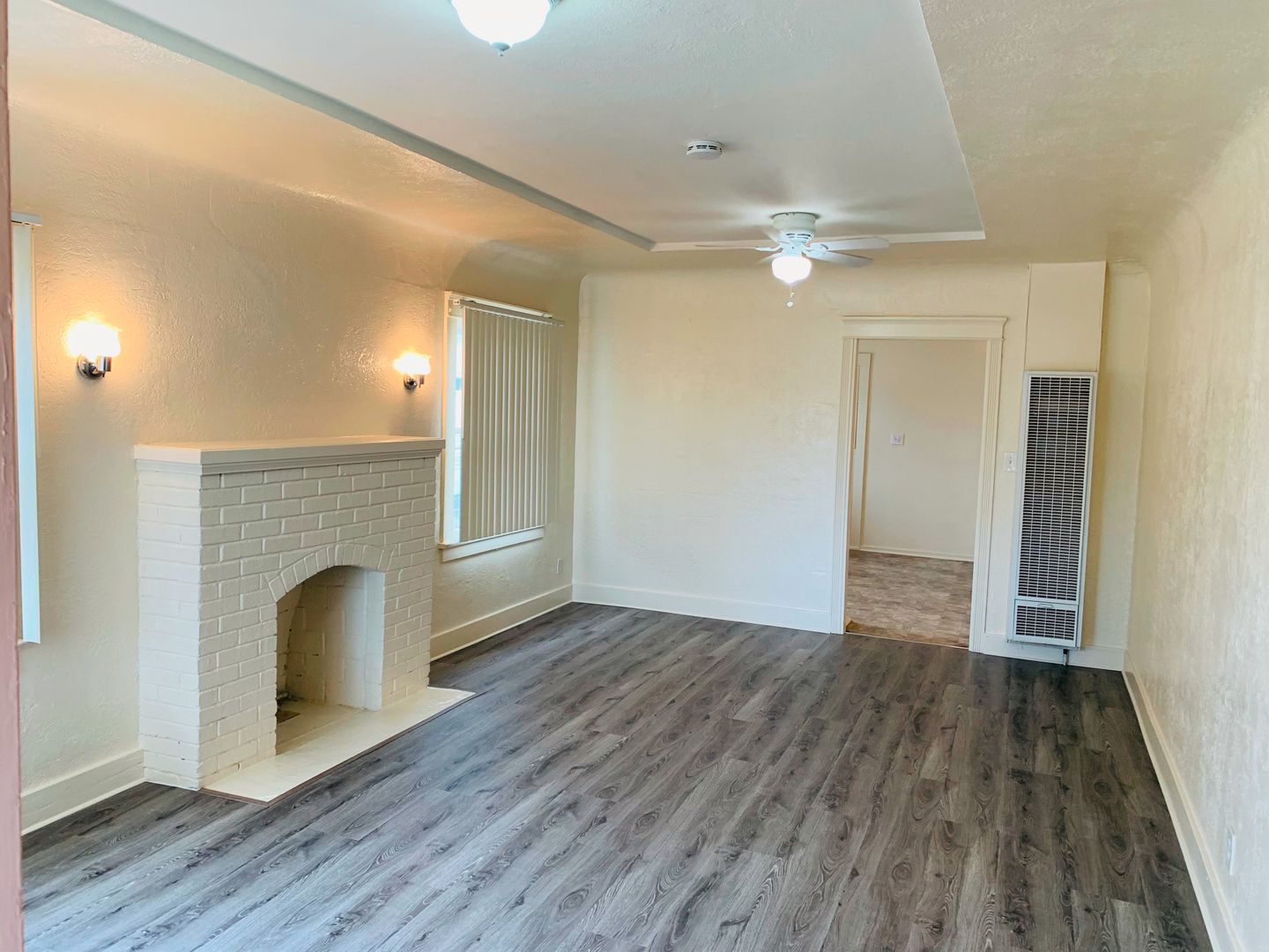 Costa Mesa Apartment: 2527 Elden Ave.
