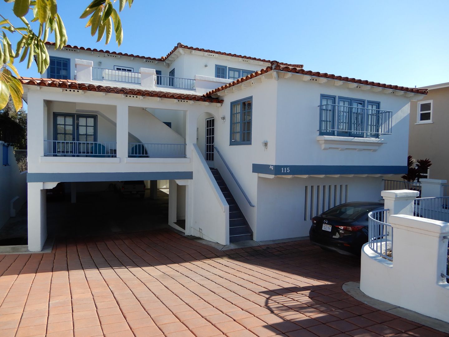 San Clemente Apartment: 115 W. Marquita