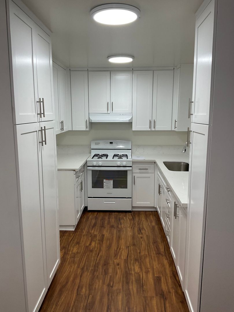 Westminster Apartment: 14300 Chestnut St.