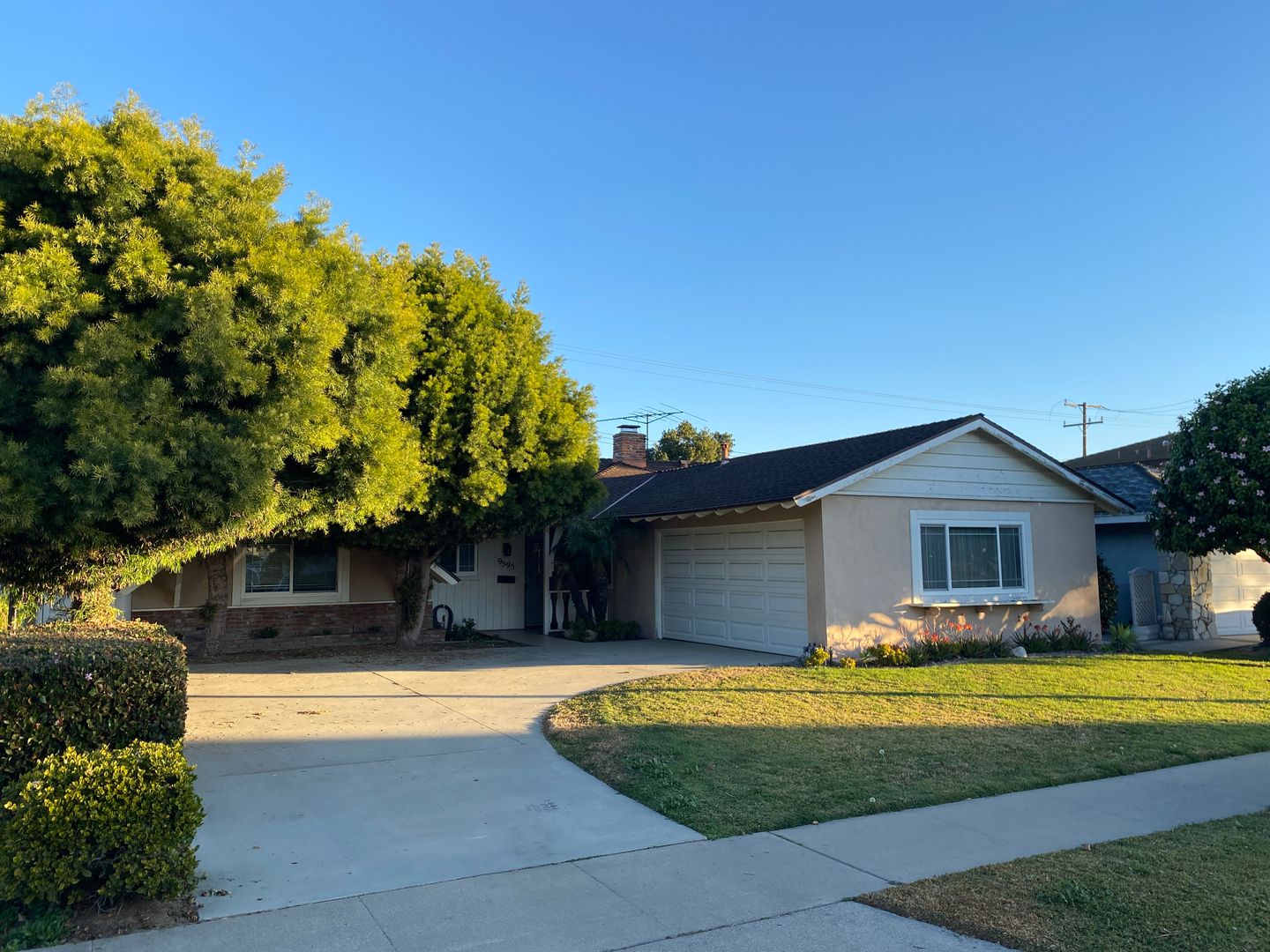 Fountain Valley House: 9595 Toucan Ave.