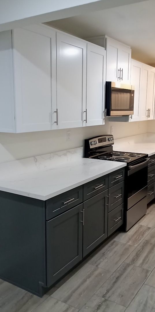 Tustin Apartment: 1380 San Juan St.