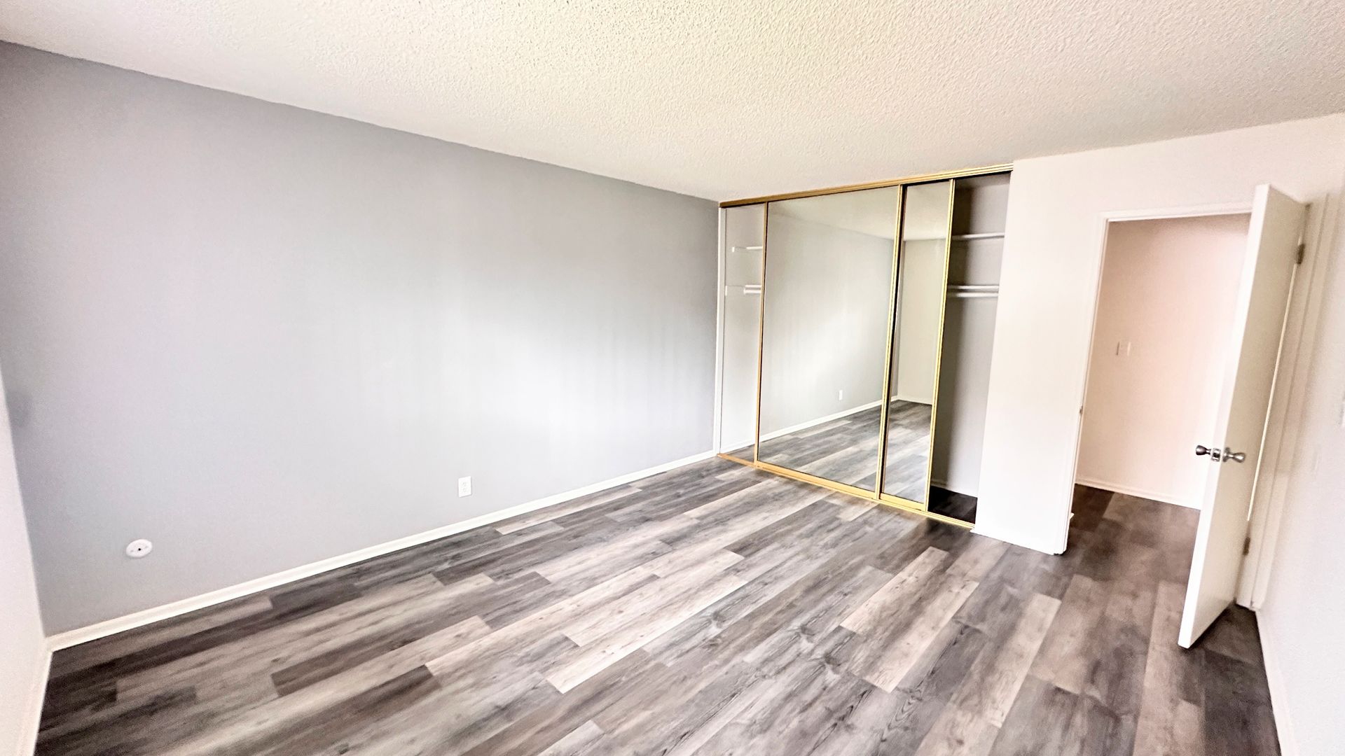 Anaheim Apartment: 1742 W. Lincoln Ave.