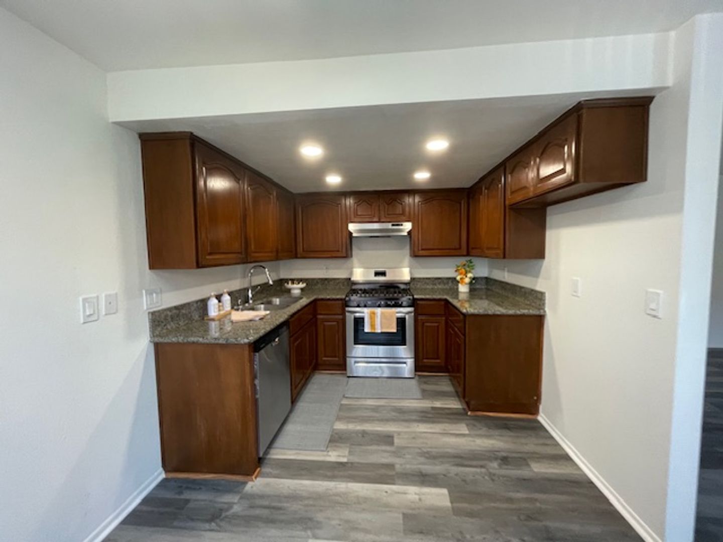 Whittier Apartment: 7714 Newlin Ave. #15