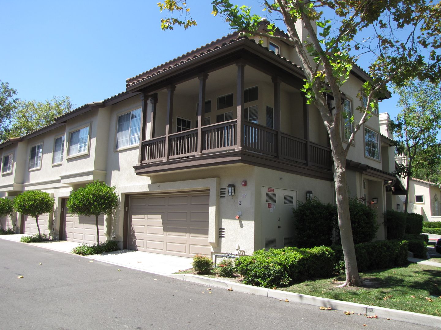 Rancho Santa Margarita Townhome: 1 Tierra Montanosa