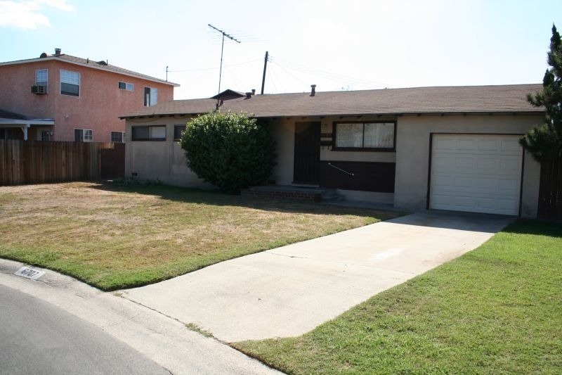 Buena Park House: 6707 Val Verde Ave.