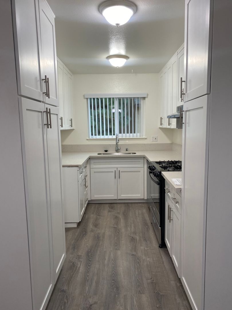 Westminster Apartment: 14300 Chestnut St.