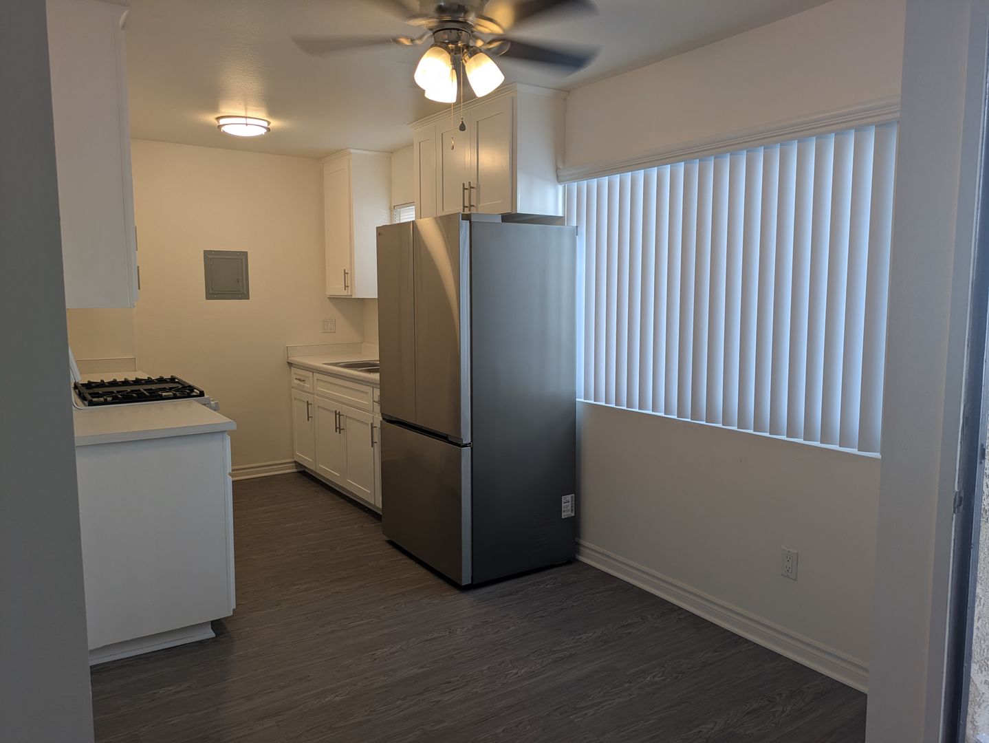 Huntington Beach House: 217 16th St. #2