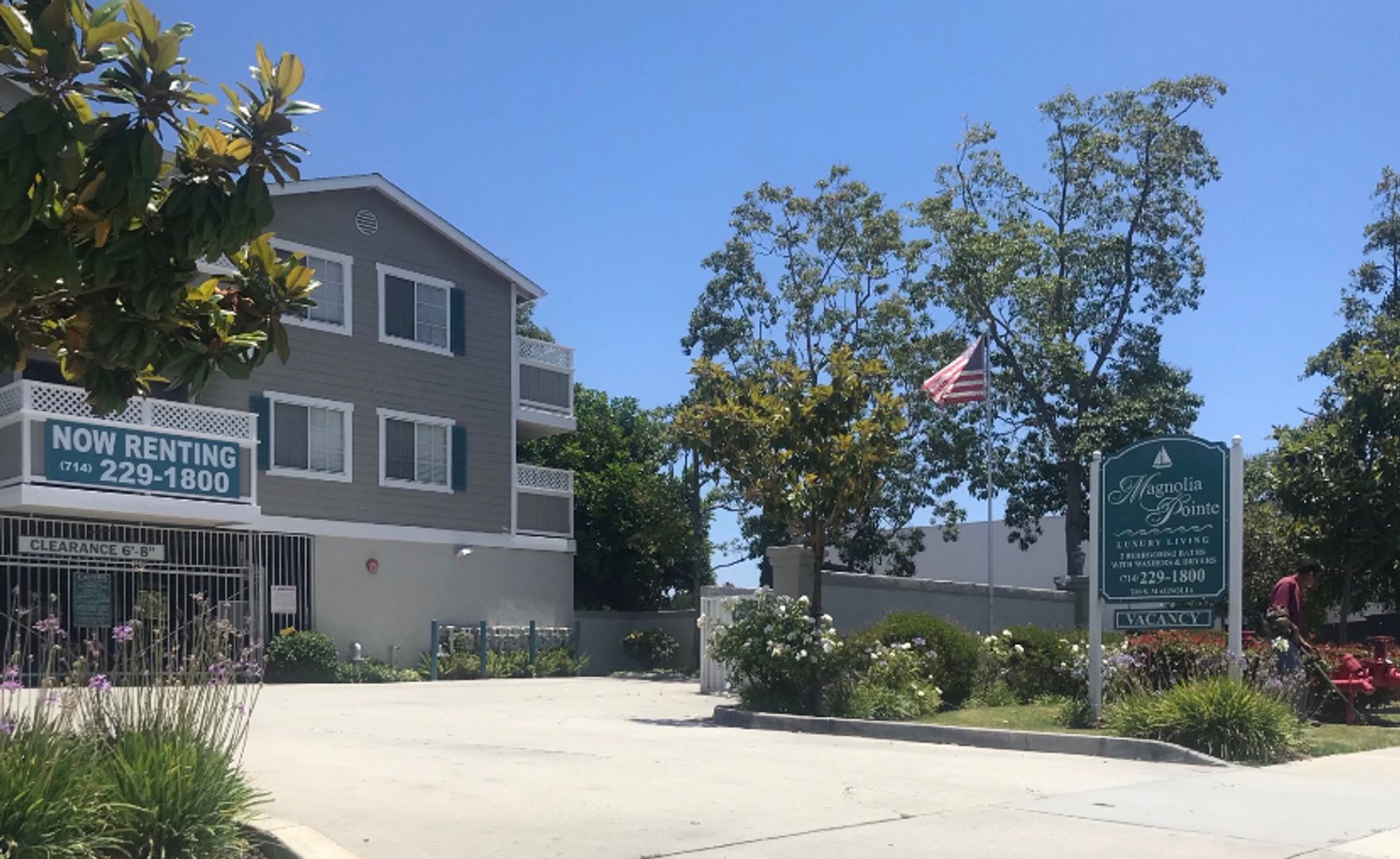 Anaheim Apartment: 700 S. Magnolia Ave.