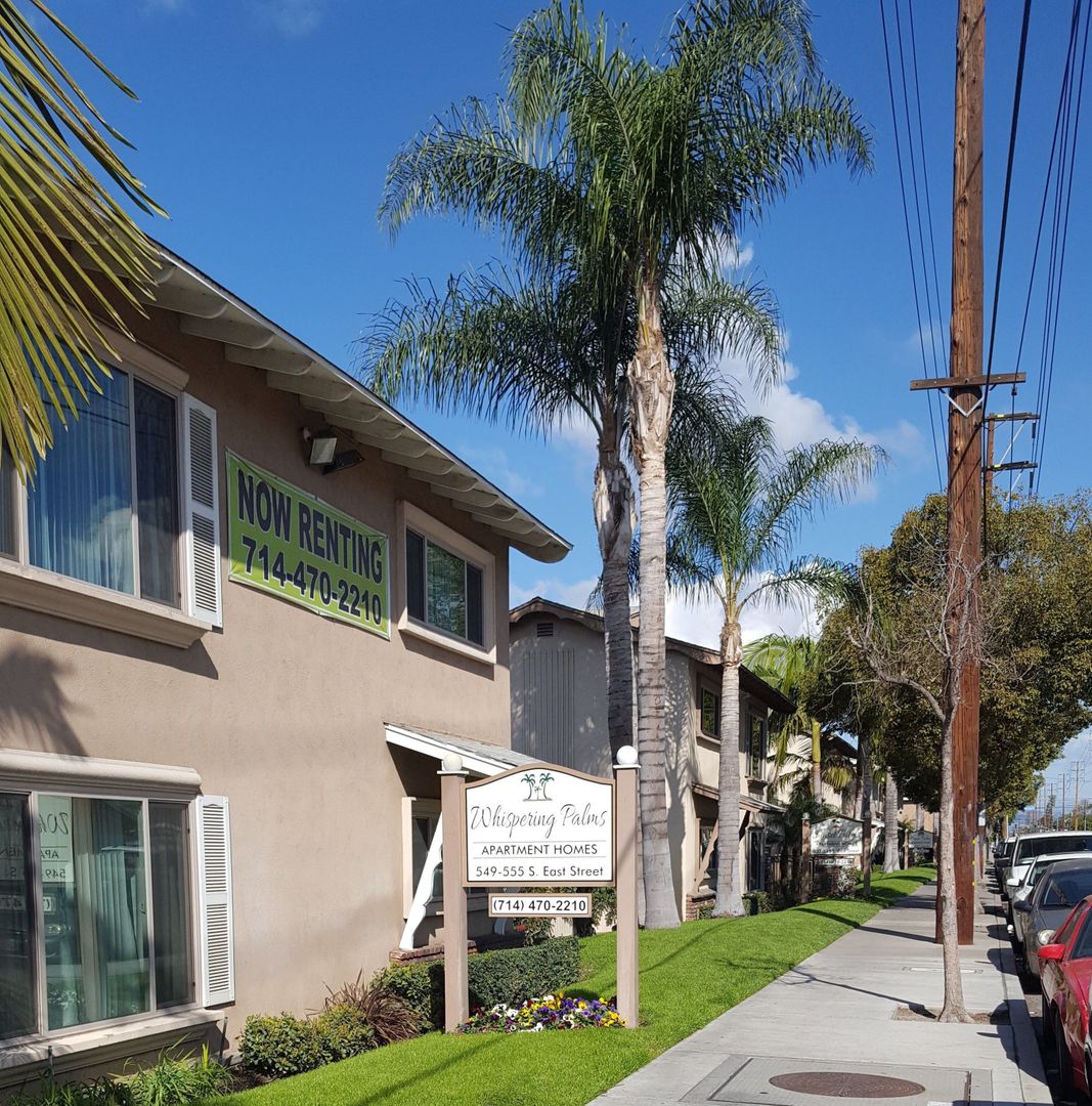 Anaheim Apartment: 525 & 533 S. East St.