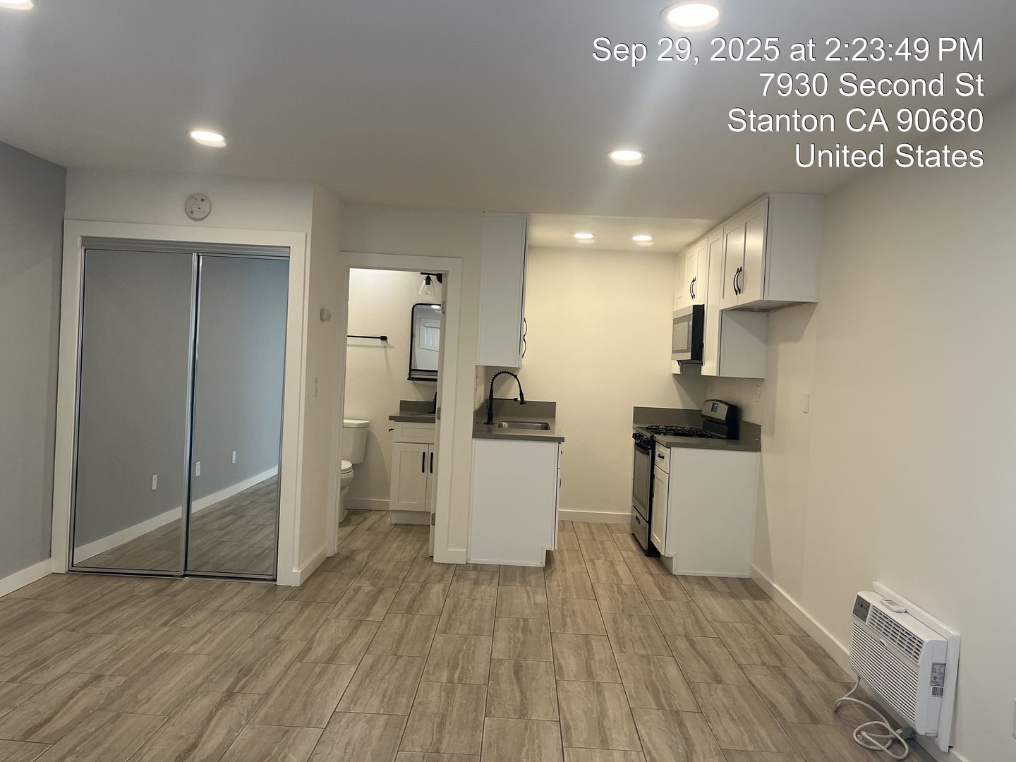 Stanton Apartment: 7920-7930 2nd St.