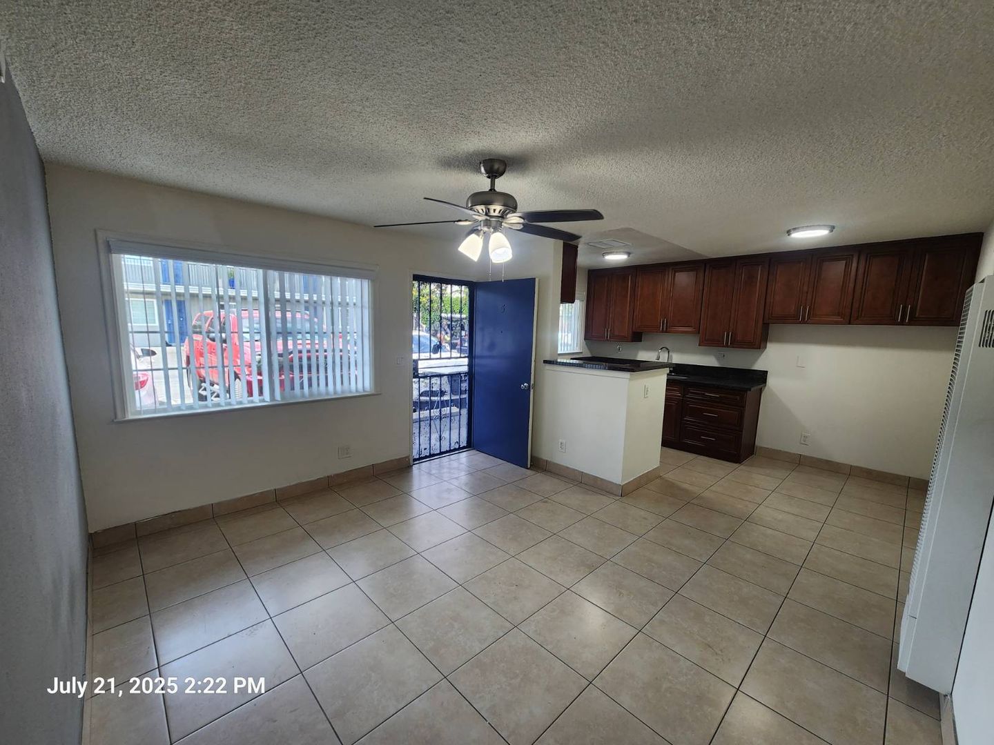 Santa Ana Apartment: 113-115 S. Halladay St.