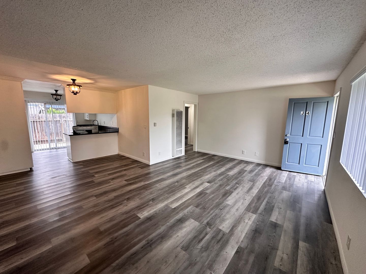 Anaheim Apartment: 1742 W. Lincoln Ave.