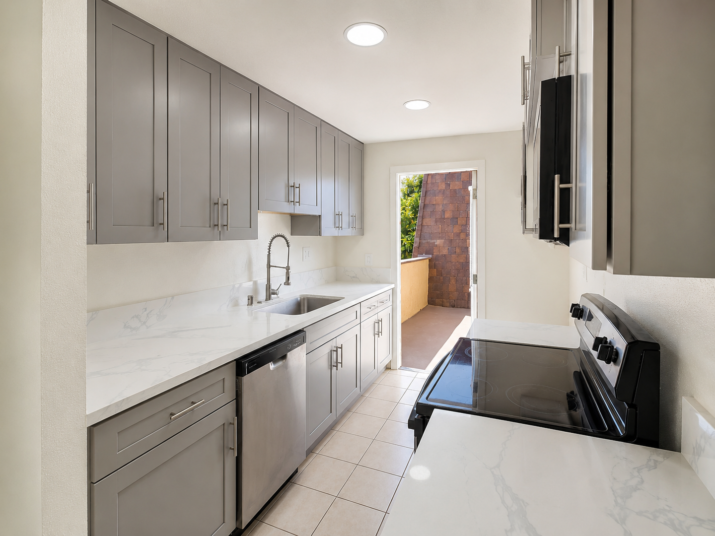 Santa Ana Apartment: 810 N. Minter St.