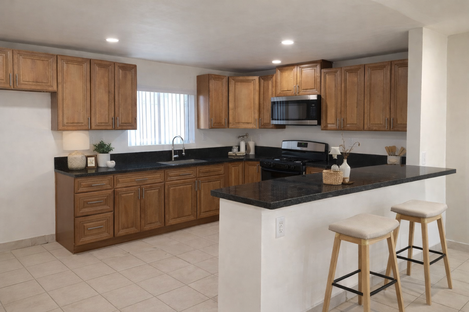 Westminster Apartment: 13750 La Pat Pl. #16