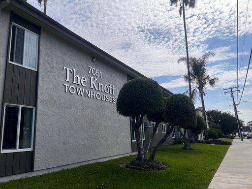 Beautiful Newly Remodeled 2 Bedroom Apartment in Buena Park – photo 1