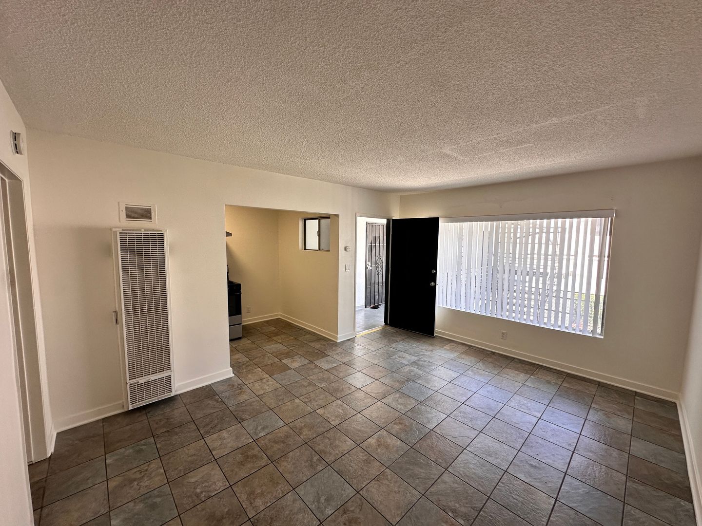 Santa Ana Apartment: 319 S. Birch St.