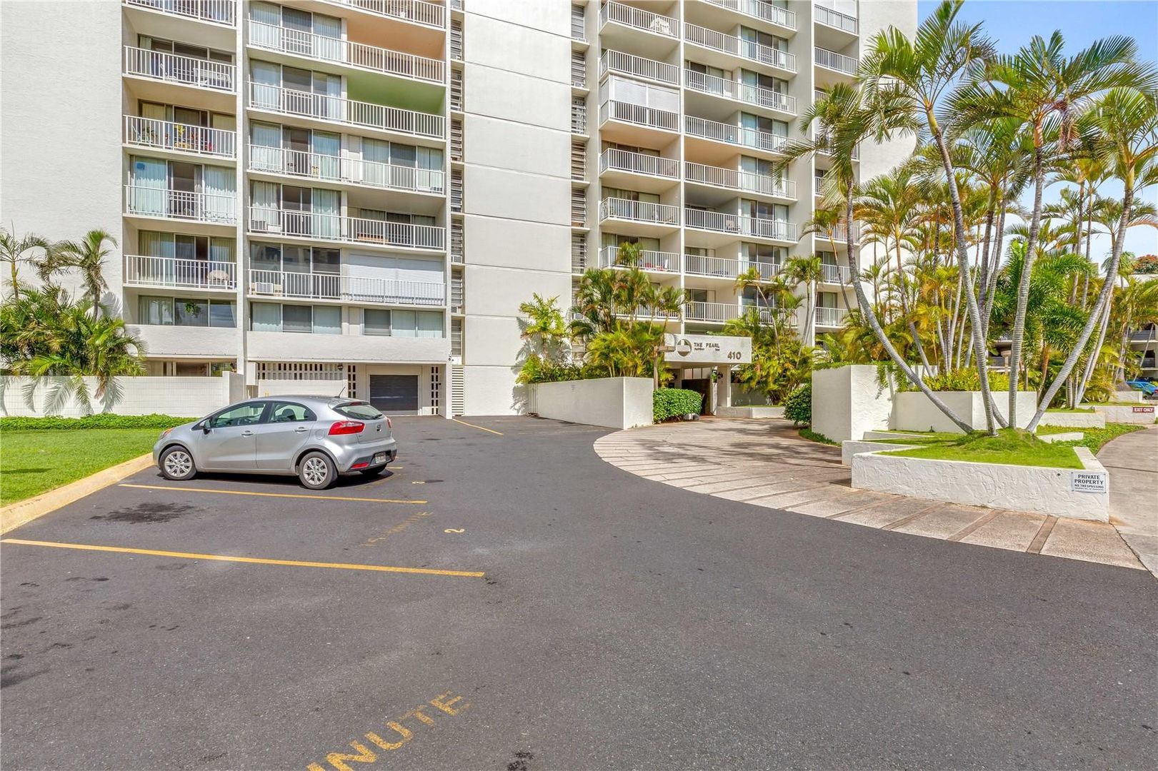 Aiea Condo: 98-410 Koauka Loop #4F