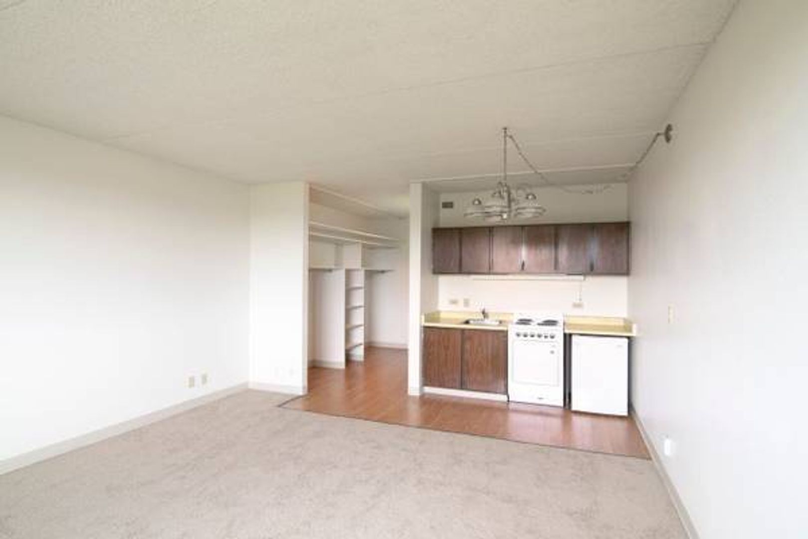 Life Manor Parkside 2 of 11