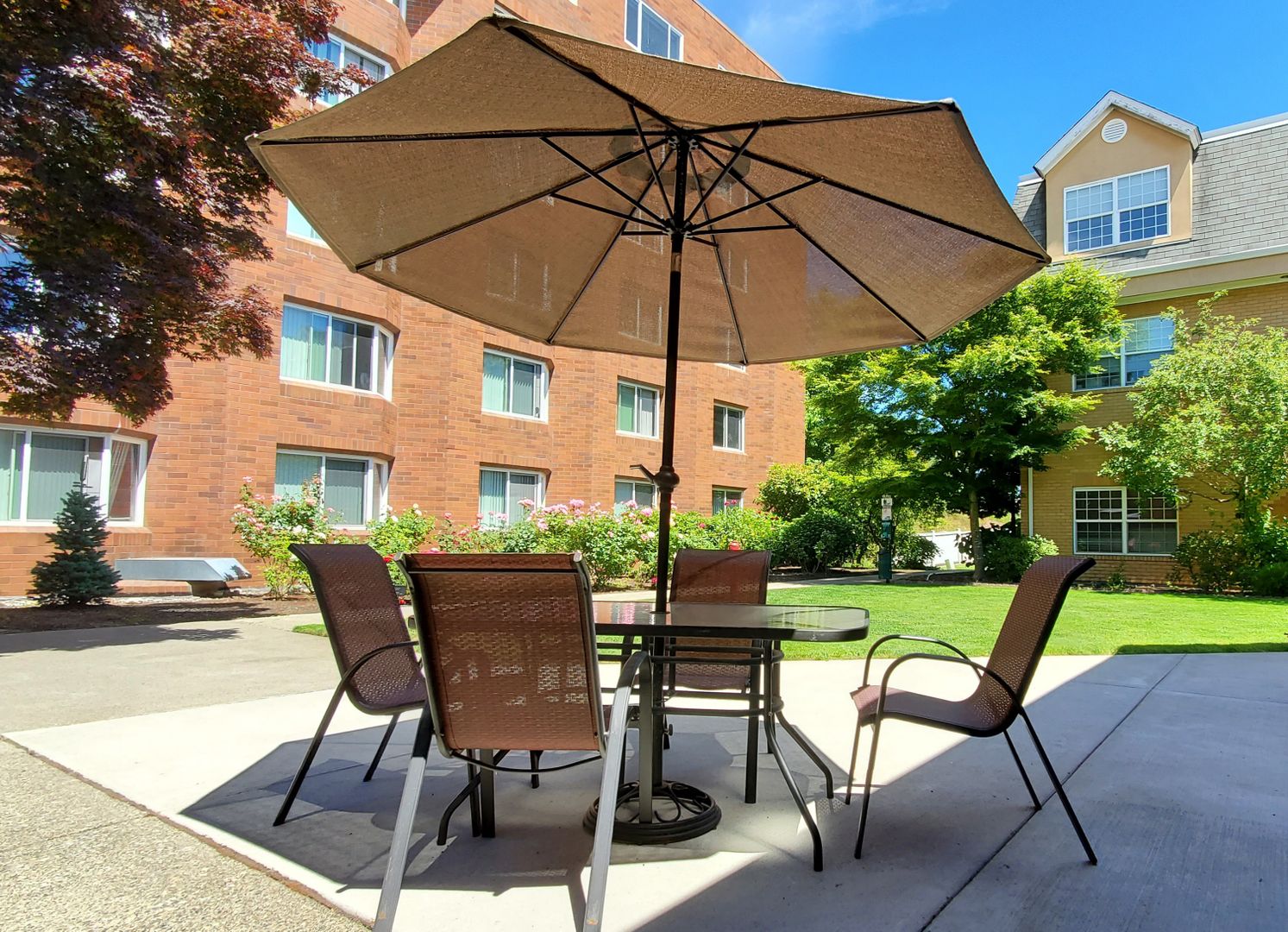 Life Manor Parkside 4 of 11