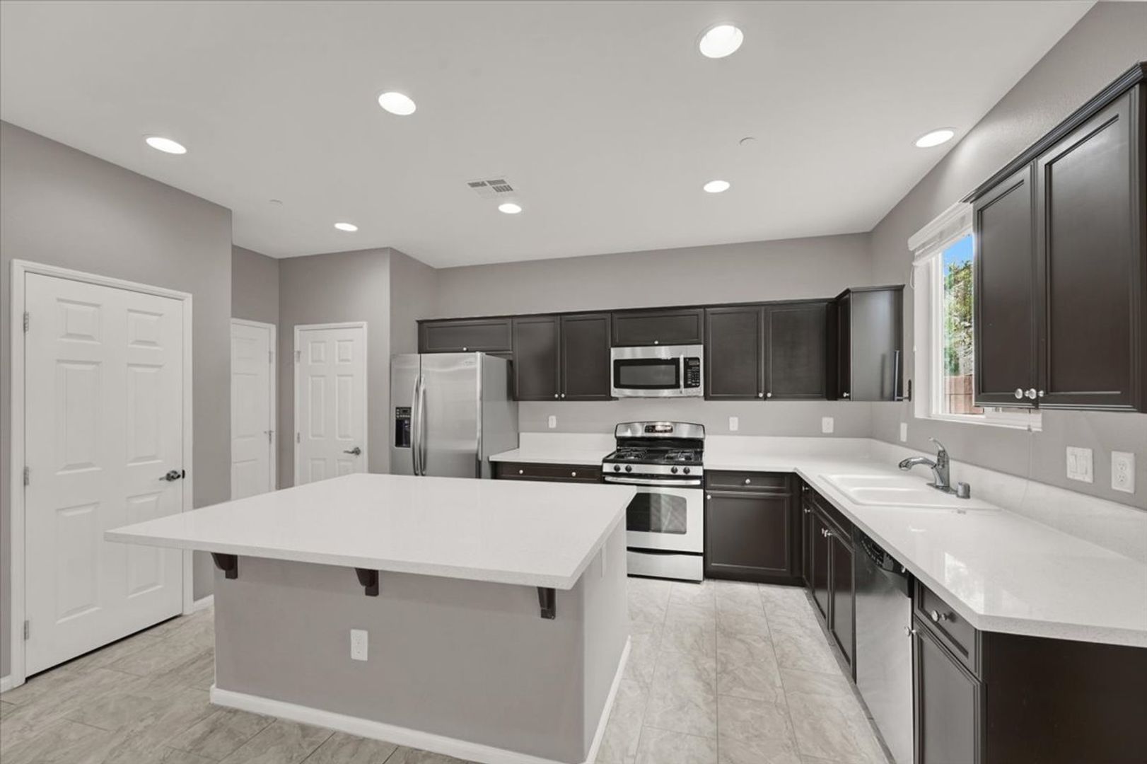 Henderson House: 3626 Via Messina