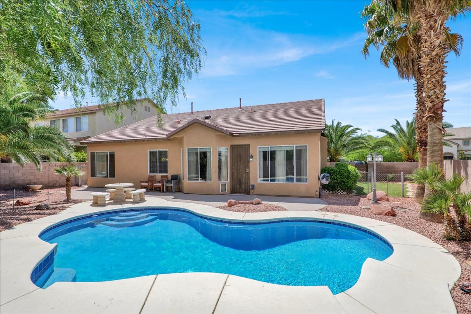 Henderson House: 1330 Coulisse St  - VG216 1330 Coulisse St