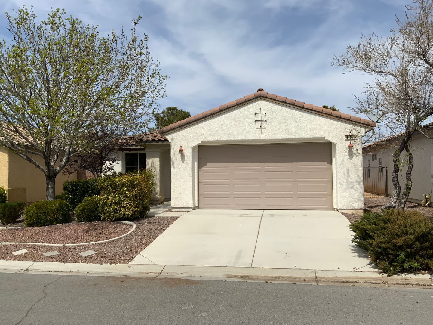 Pahrump House: 5406 Carrara Pointe St