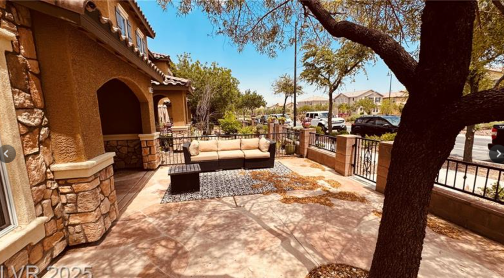Henderson House: 2103 Via Firenze