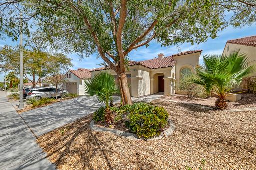 1833 Stablegate – photo 1