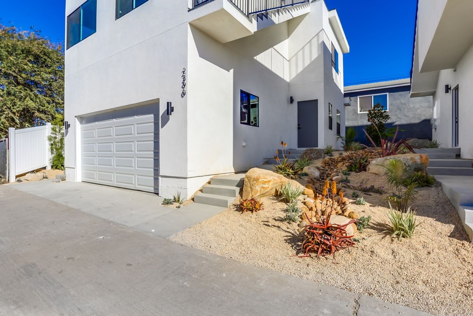 San Diego Apartment: 2386 W. Jewett St.