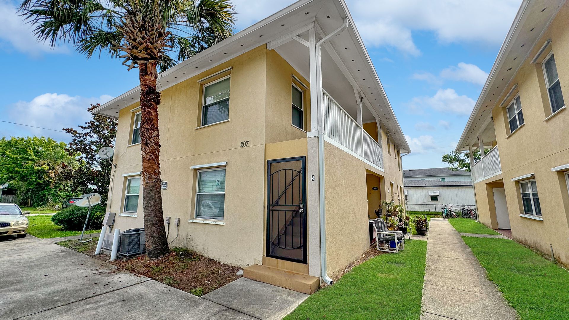 Jacksonville Beach Condo: 207 7th Street S