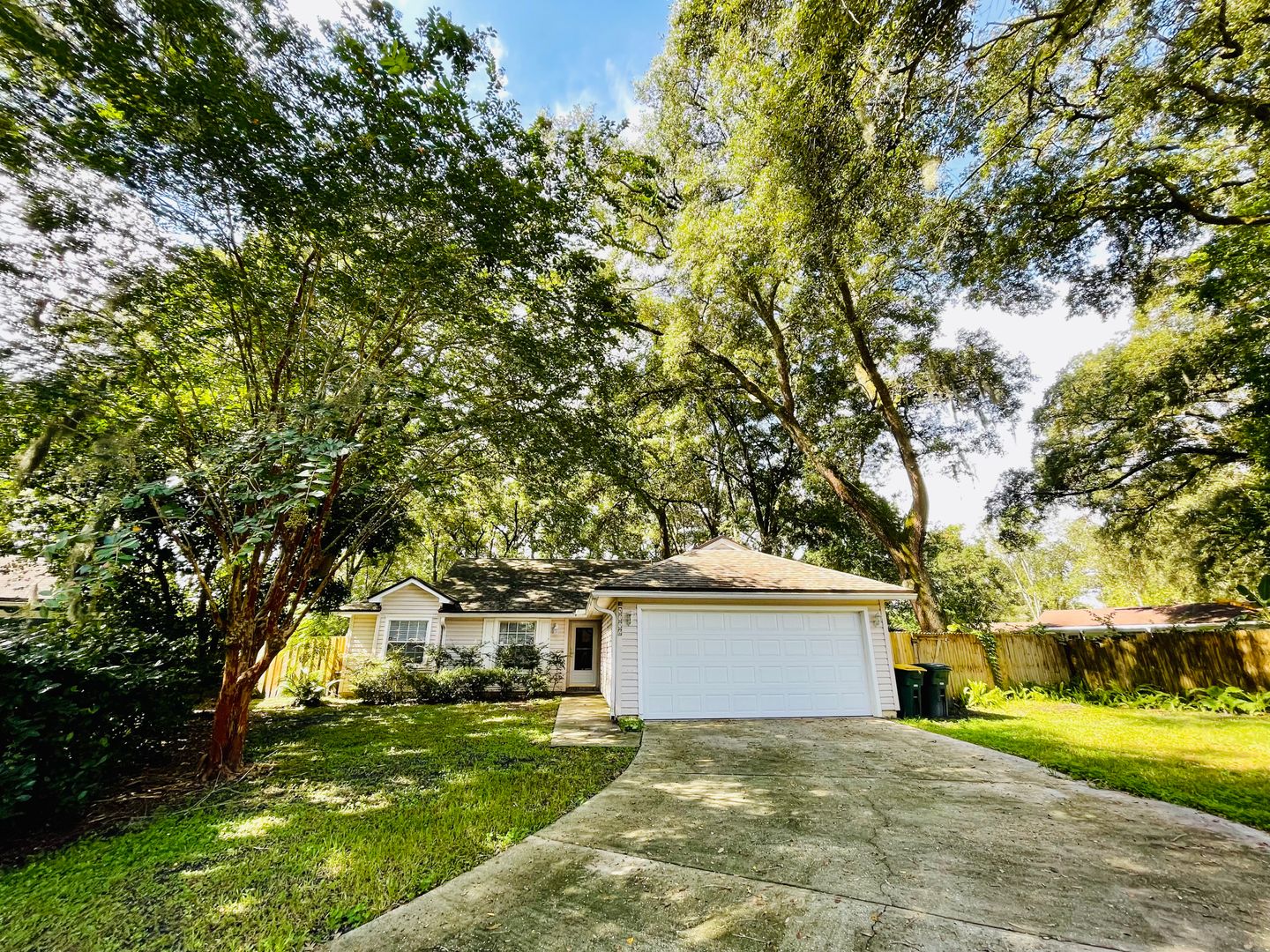 Jacksonville House: 4112 Hollister Place