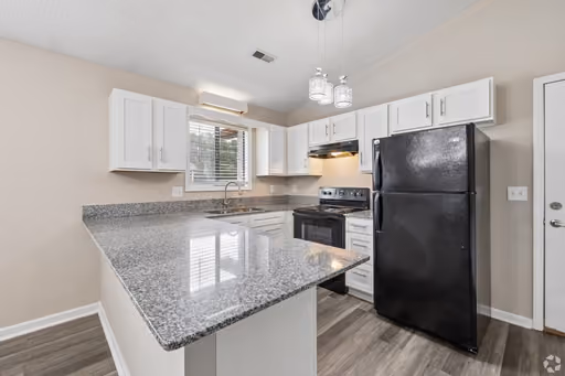 Gorgeous Ground Level 2BR/1.5BA 's Image