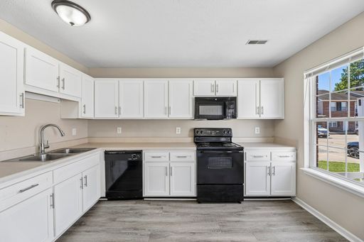 Move in today to our spacious 2br, 1.5b - 1325 sq ft townhome!'s Image