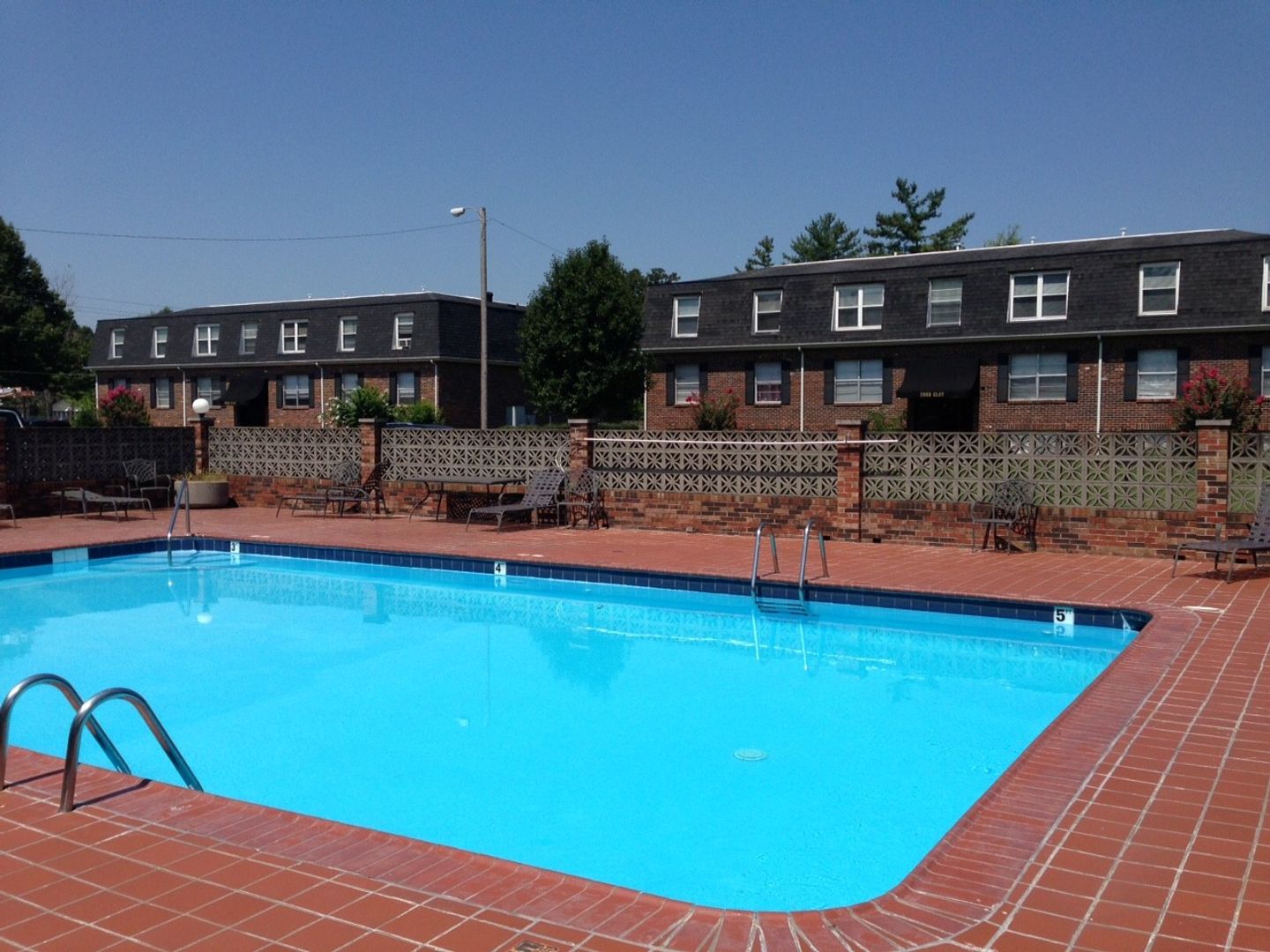 Paducah Apartment: 2967 Harrison Street