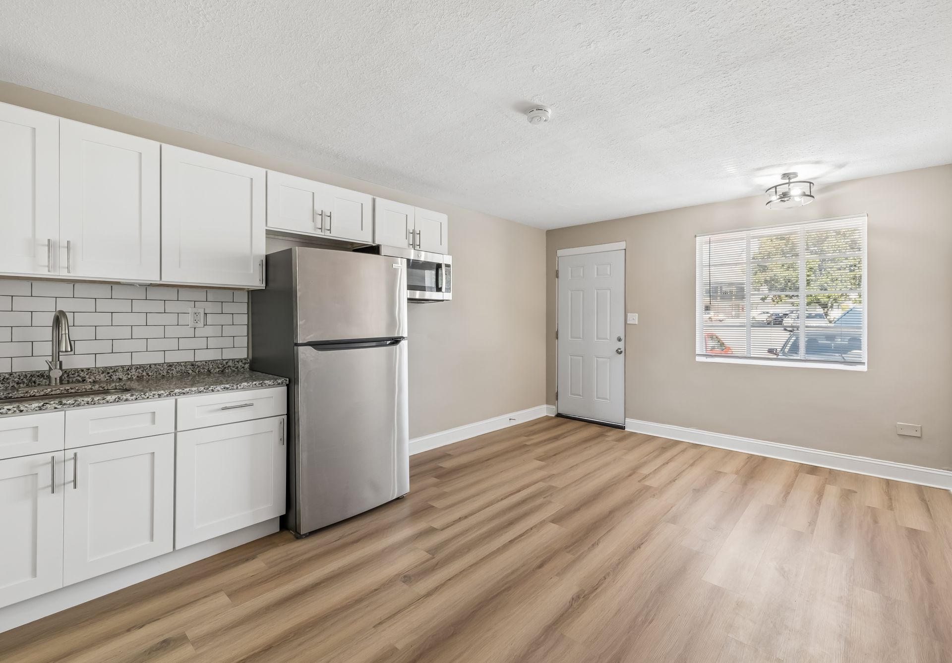 Amazing 2 Beds | 1 Baths | 1,260 Square Ft. fully renovated apts ready for move in!'s Image