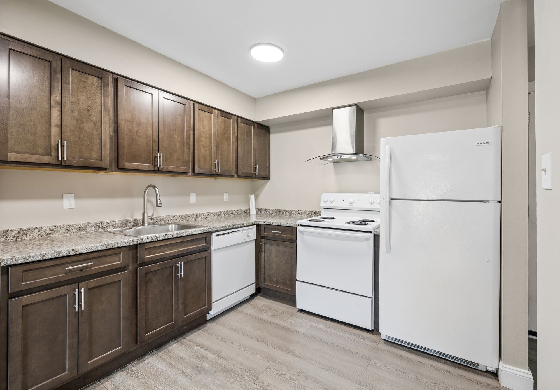 Kingsport Apartment: 724 Teasel Drive