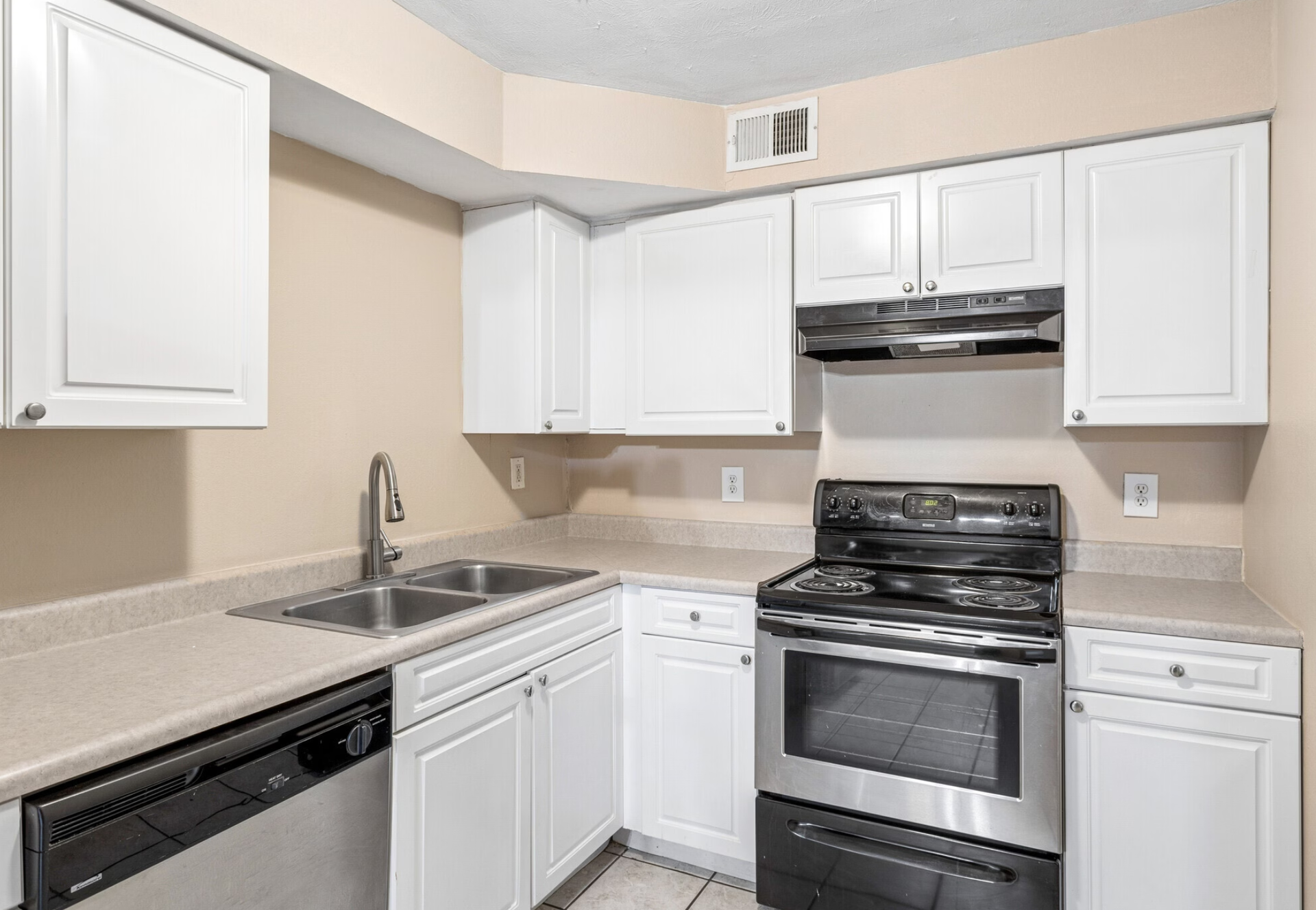 Paducah Apartment: 2967 Harrison Street