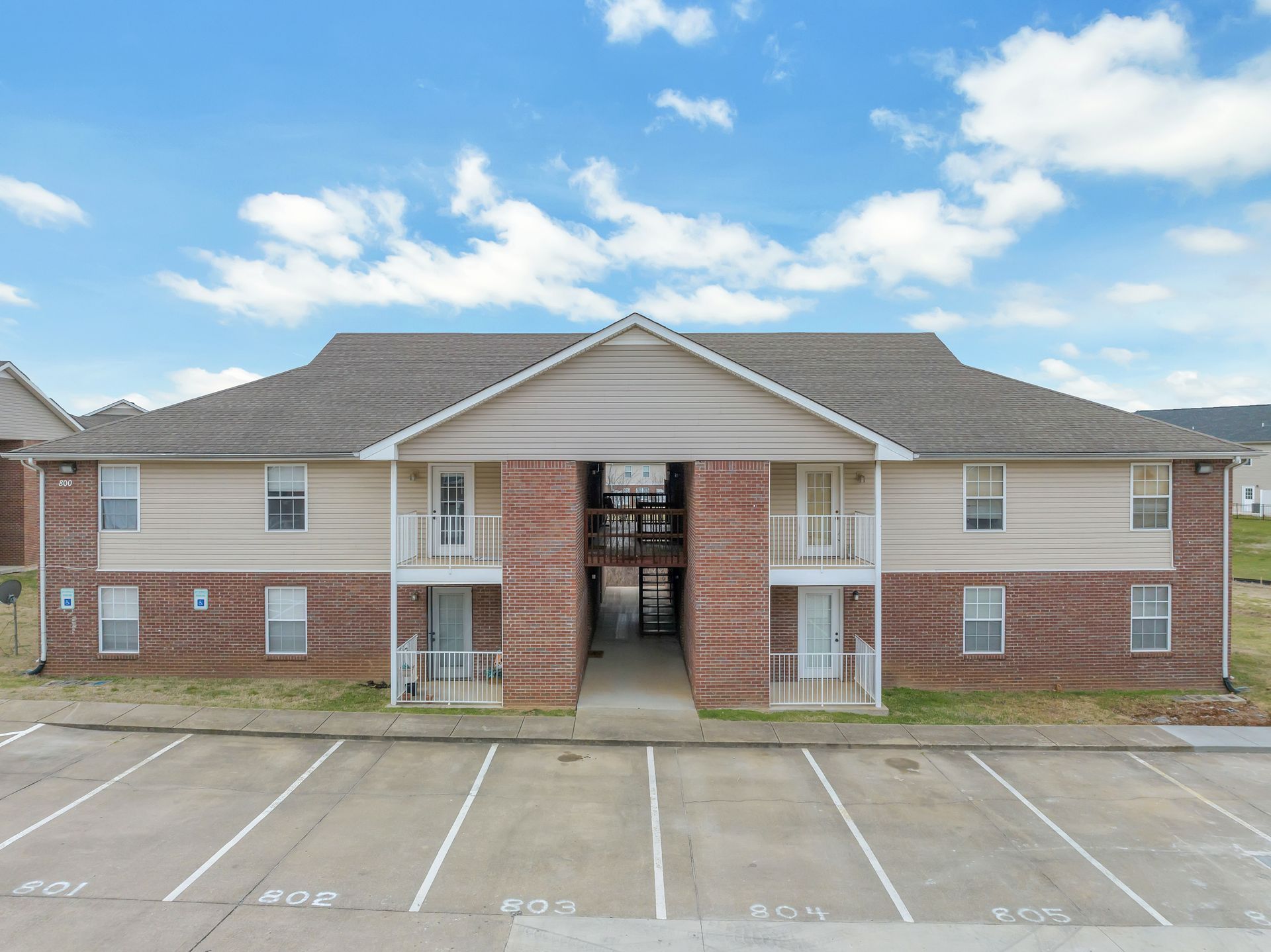 Clarksville Apartment: 550 New south Drive