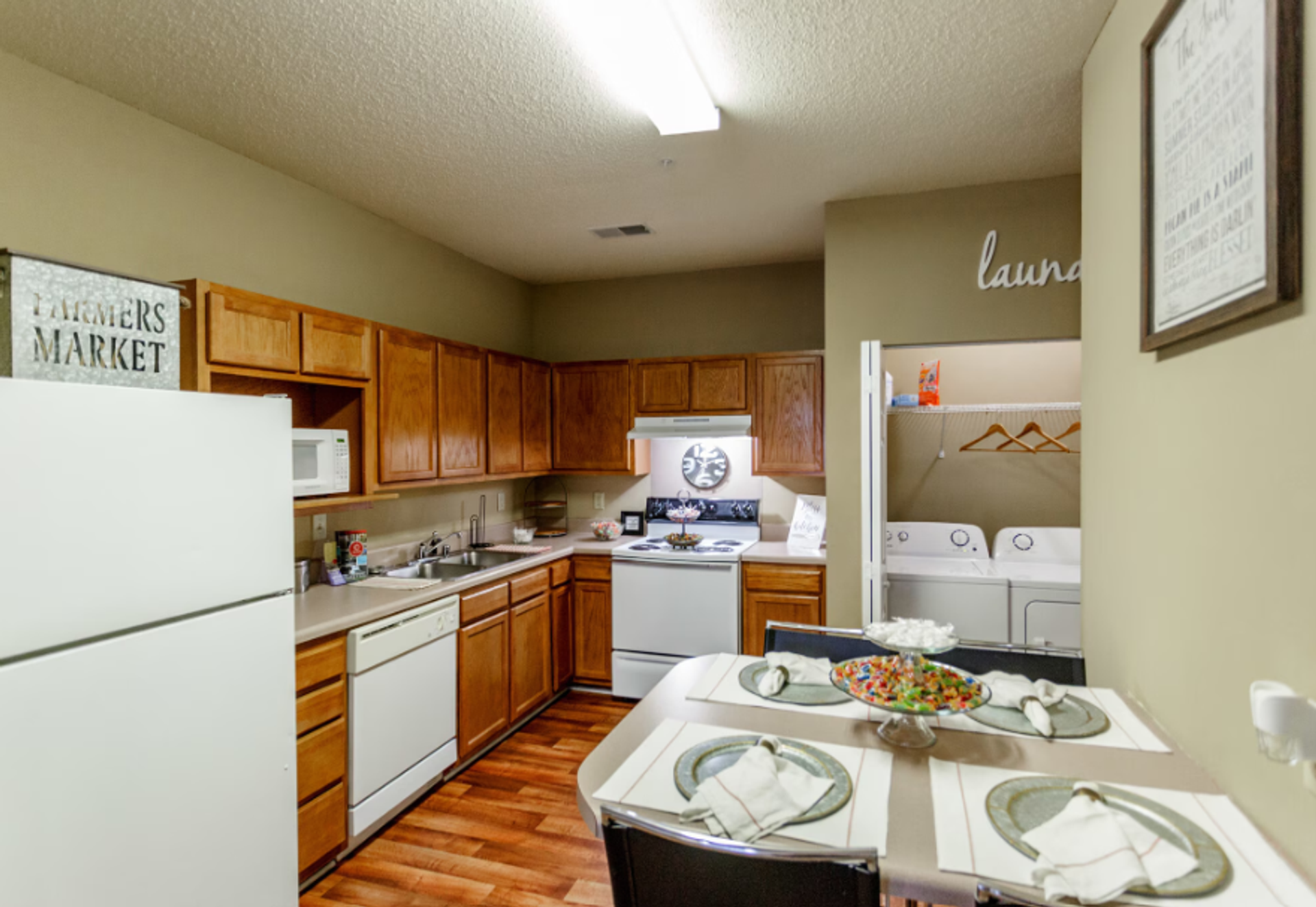 Bowling Green Apartment: 720 Patton Way